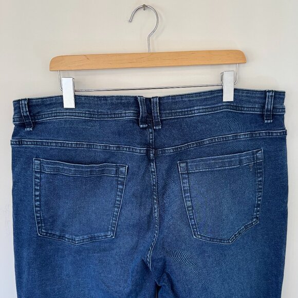 TPJ Men's 40x28 Athletic Fit Blue Jeans - Picture 10 of 10